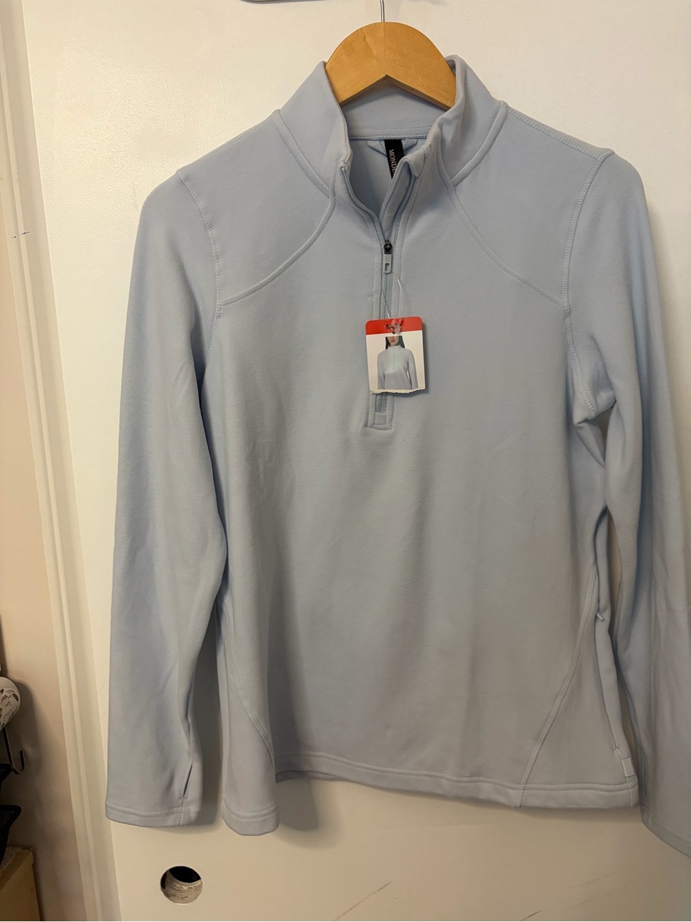 NWT Mondetta light fleece top